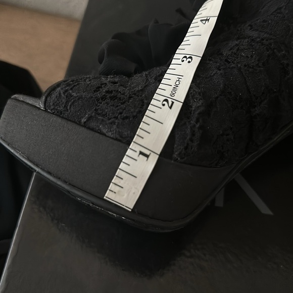 Lace platform heels - Kardashian Kollection - style- Washington DC - size 9.5 - Picture 6 of 6